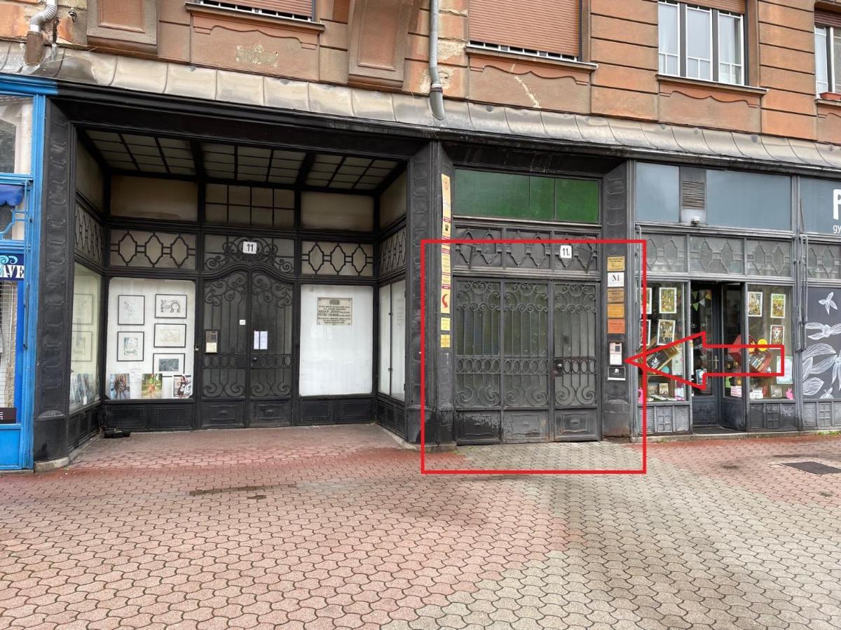 Broadway Apartments B1 Debrecen Buitenkant foto